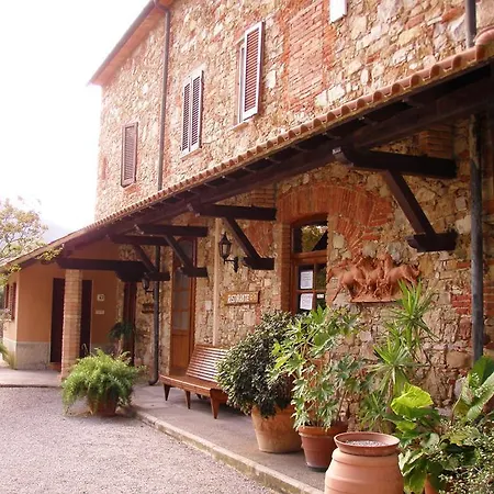 Agriturismo Il Pino Κατάλυμα σε φάρμα Scarlino