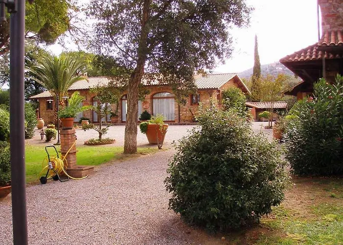 Agriturismo Il Pino مزرعة للإقامة